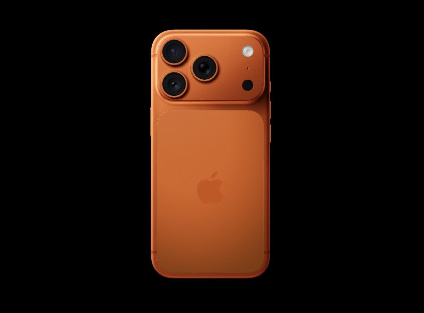 Apple iPhone 17 Pro/Pro Max in 2025
